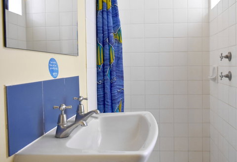 Billabong Backpackers Resort - Queensland Tourism 2