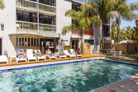 Billabong Backpackers Resort - Queensland Tourism 31