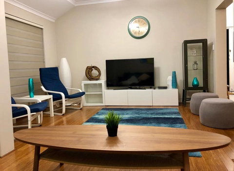 Highgate Modern Home (4 Mins To Perth City) - QLD Tourism 2