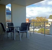 Outram St Apartment - Queensland Tourism
