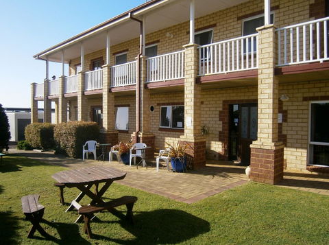 Baywatch Retreat Augusta - Queensland Tourism 0