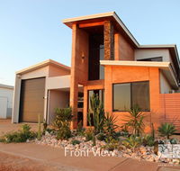 31 Inggarda Lane - Spectacular Views with a Private Jetty and Wi-Fi - QLD Tourism