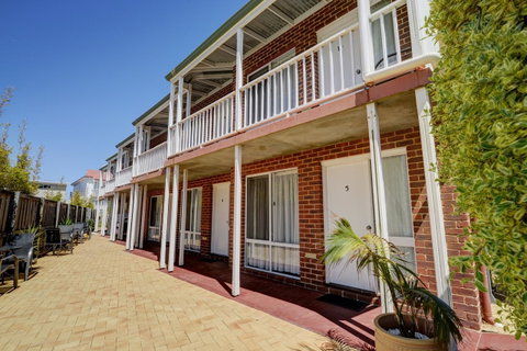 The Jetty Resort - QLD Tourism 33
