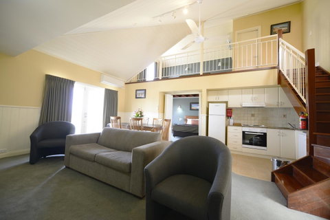The Jetty Resort - QLD Tourism 10