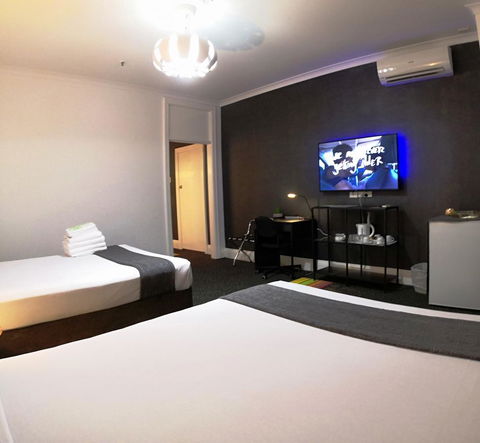 Criterion Hotel Perth - QLD Tourism 25