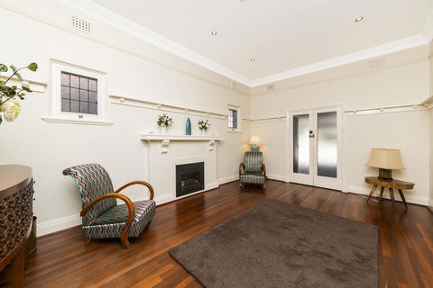Inner Western Suburbs Retreat - Queensland Tourism 20
