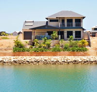 27 Corella Court - Exquisite Marina Home With a Pool and Wi-Fi - QLD Tourism