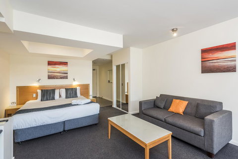 Ascot Quays Apartment 102 - Queensland Tourism 13