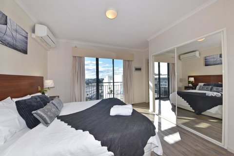 Inner Perth CBD 1X1 Apartment: 605451 - QLD Tourism 1