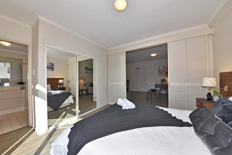 Inner Perth CBD 1X1 Apartment: 605451 - QLD Tourism 3