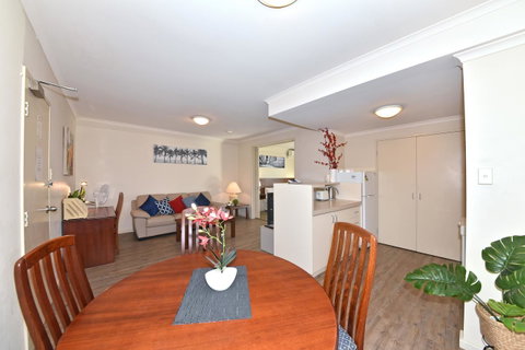 Inner Perth CBD 1X1 Apartment: 605451 - QLD Tourism 11