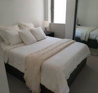 Modern Northbridge Apartment - Queensland Tourism