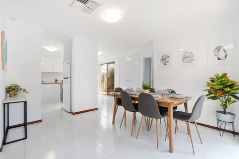 Applecross Village Residence - QLD Tourism 10
