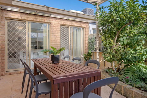 Applecross Village Residence - QLD Tourism 27