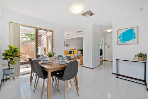 Applecross Village Residence - QLD Tourism 7