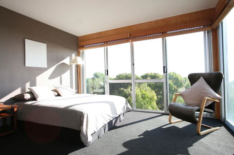 Aqua Views - Queensland Tourism 11