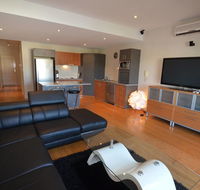 The Arcadia Apartment - Queensland Tourism