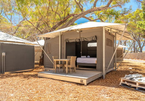 Discovery Resorts - Rottnest Island - Queensland Tourism 16