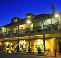 Clifton Motel  Grittleton Lodge - QLD Tourism