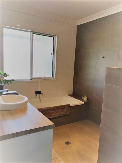 The Mains Guest House 2 Bedroom Farm Stay - QLD Tourism 10