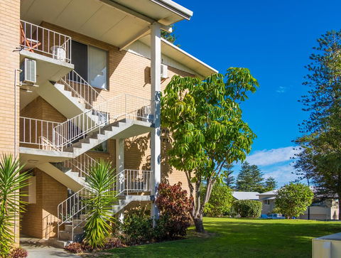 Cottesloe Beach Pines Apartment - Queensland Tourism 11