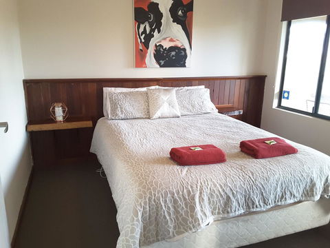 Cosy Corner Chalets - QLD Tourism 10
