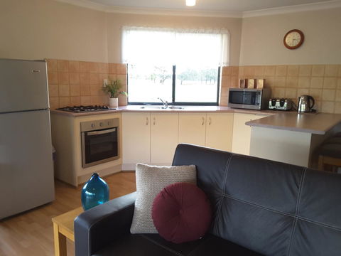 Cosy Corner Chalets - QLD Tourism 8