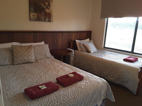 Cosy Corner Chalets - QLD Tourism 9
