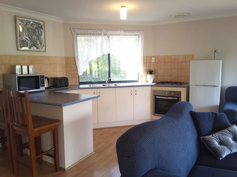 Cosy Corner Chalets - QLD Tourism 5