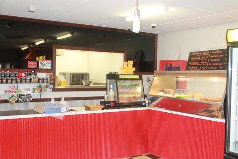 Meekatharra Accommodation Centre - QLD Tourism 16