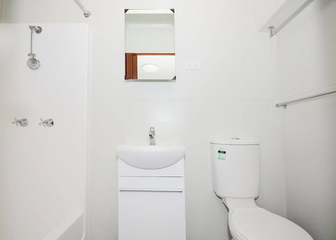 Meekatharra Accommodation Centre - QLD Tourism 11