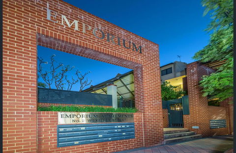 Subiaco Emporium Apartment - Queensland Tourism 5