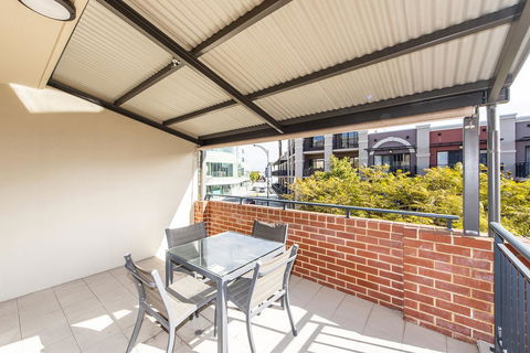 Subiaco Emporium Apartment - Queensland Tourism 9