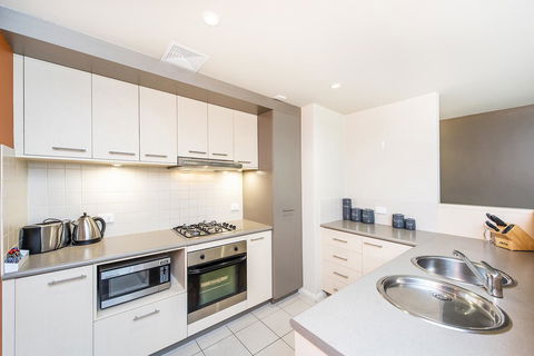 Subiaco Emporium Apartment - Queensland Tourism 19