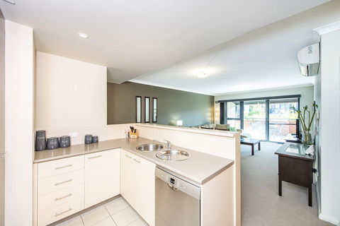 Subiaco Emporium Apartment - Queensland Tourism 14