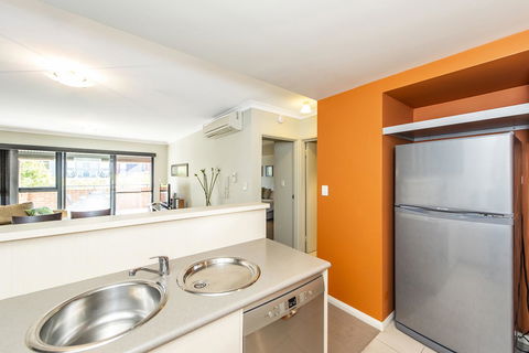 Subiaco Emporium Apartment - Queensland Tourism 18