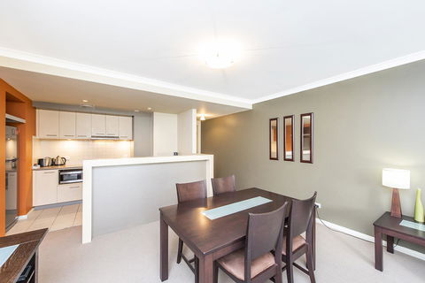 Subiaco Emporium Apartment - Queensland Tourism 11