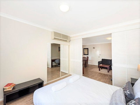 Perth West End Apartment 504 - QLD Tourism 8