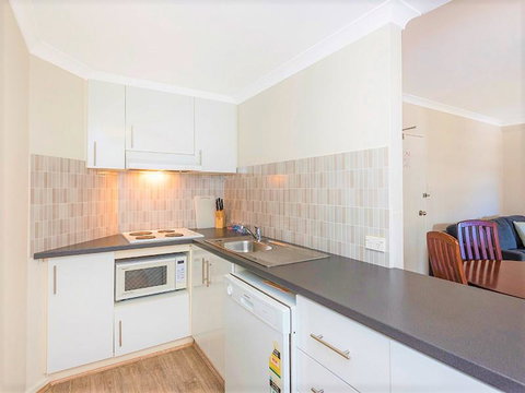 Perth West End Apartment 504 - QLD Tourism 14
