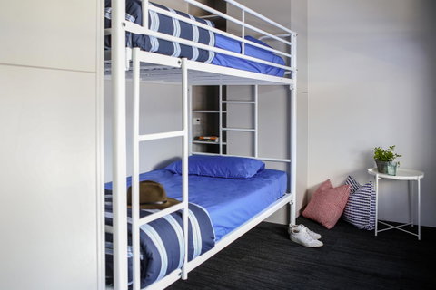 Spinners Hostel - QLD Tourism 1