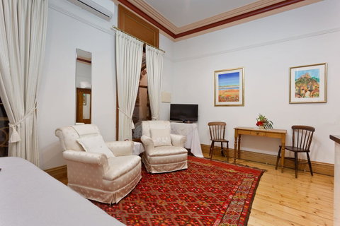 Annie's Victorian Terrace Accommodation Fremantle - QLD Tourism 5