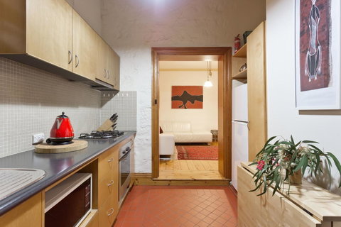 Annie's Victorian Terrace Accommodation Fremantle - QLD Tourism 21
