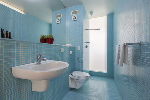 Cottesloe Tree Top Studio - Executive Escapes - Queensland Tourism 12