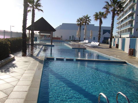 A 406 FANTASTIC OCEAN BEACH And MARINA VIEW APT - MANDURAH - QLD Tourism 25
