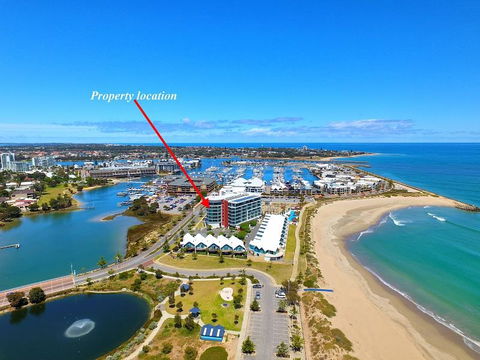 A 406 FANTASTIC OCEAN BEACH And MARINA VIEW APT - MANDURAH - QLD Tourism 27