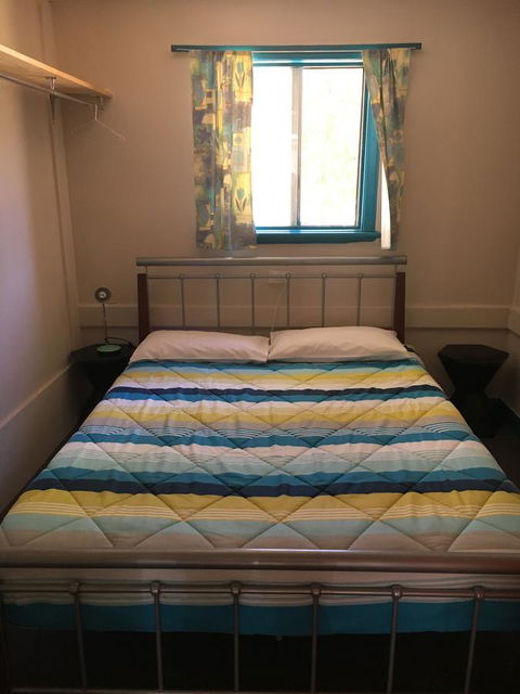 Esperance YHA - QLD Tourism 1