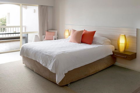 The Marina Hotel - Mindarie - Queensland Tourism 5