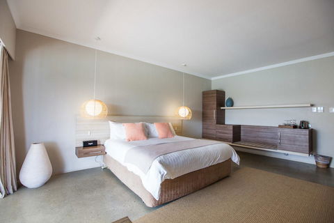 The Marina Hotel - Mindarie - Queensland Tourism 6