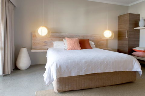 The Marina Hotel - Mindarie - Queensland Tourism 20