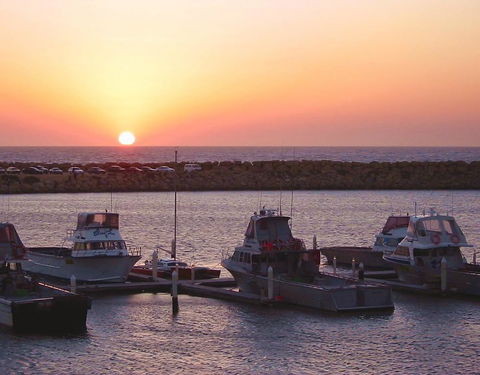The Marina Hotel - Mindarie - Queensland Tourism 16